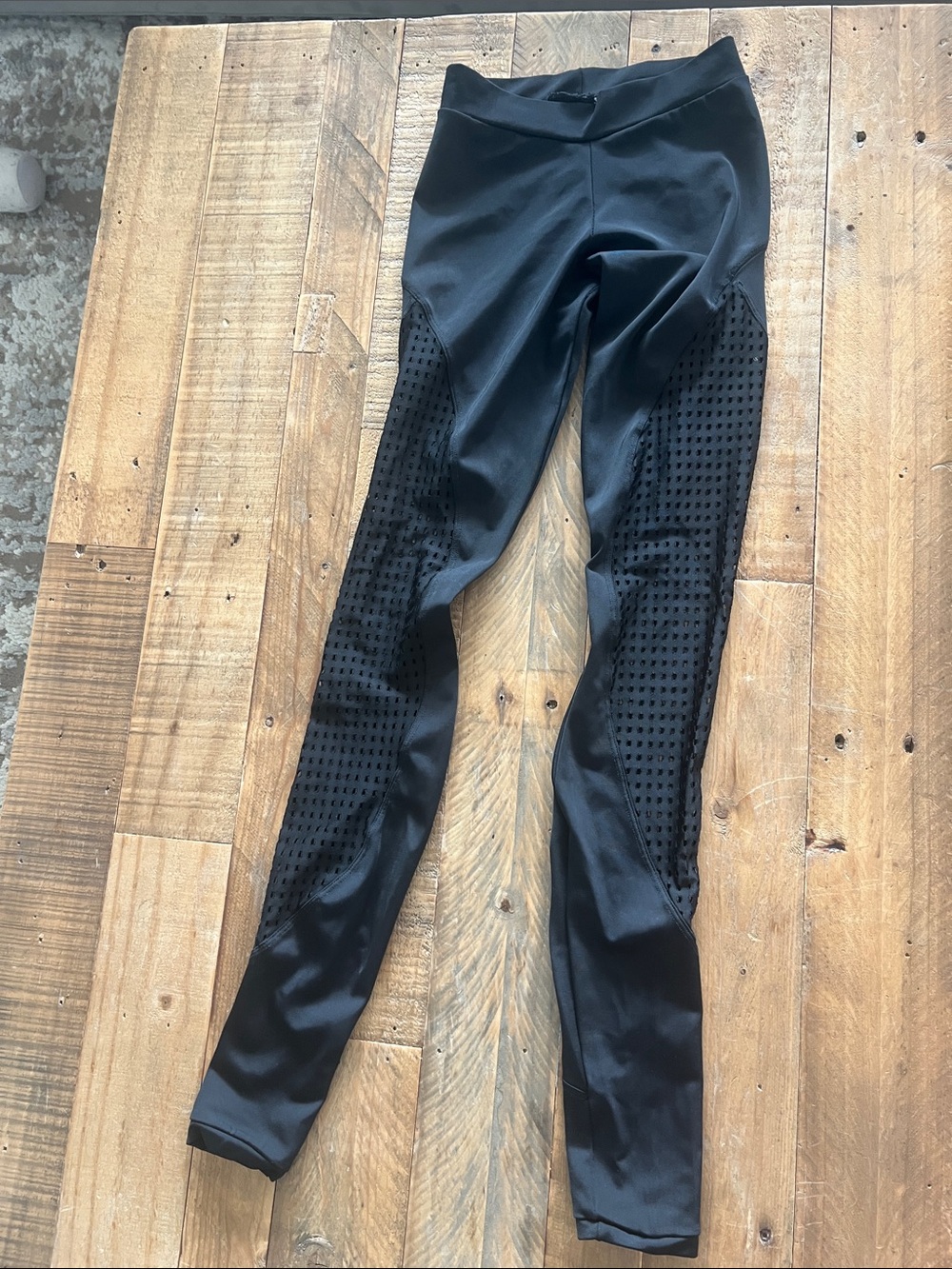 Youth Medium Black Mesh-Panel Active Leggings
